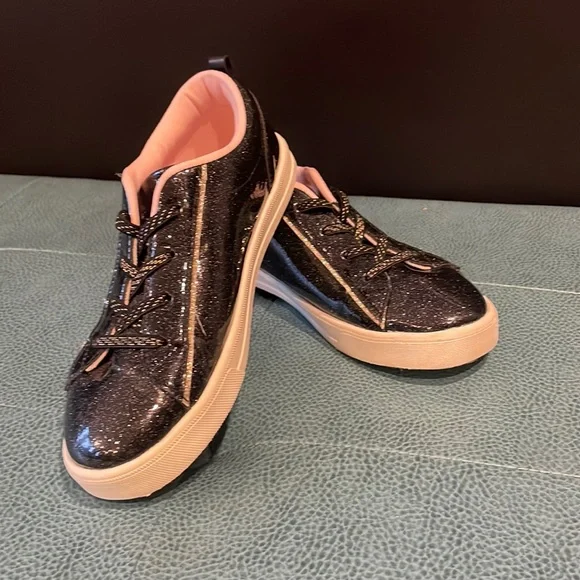 Black Glitter Low Top Sneakers - Girls OshKosh - Picture 3 of 6